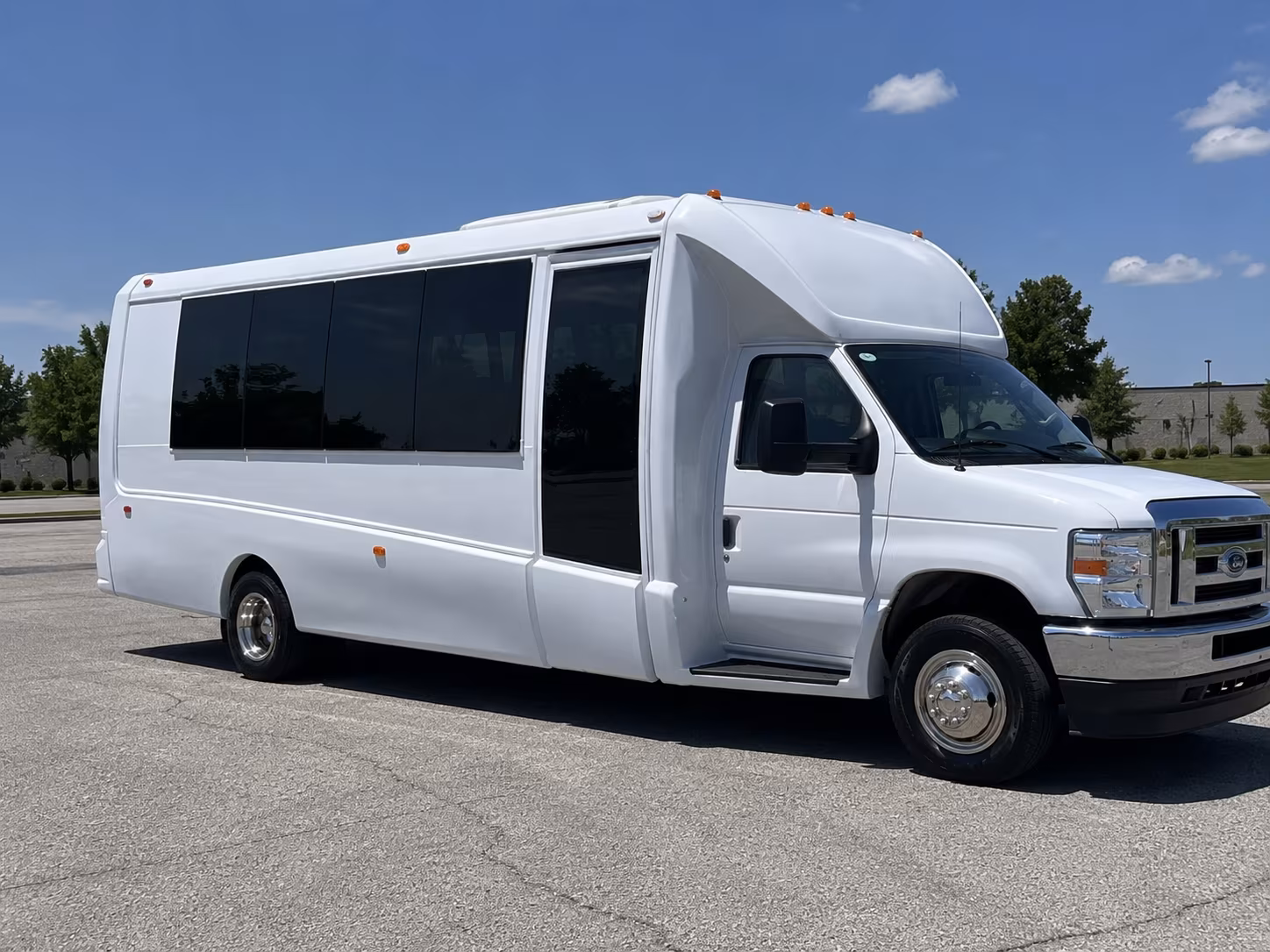 New Brunswick Birthday, Sweet 16, & Quinceañera Transportation party bus exterior